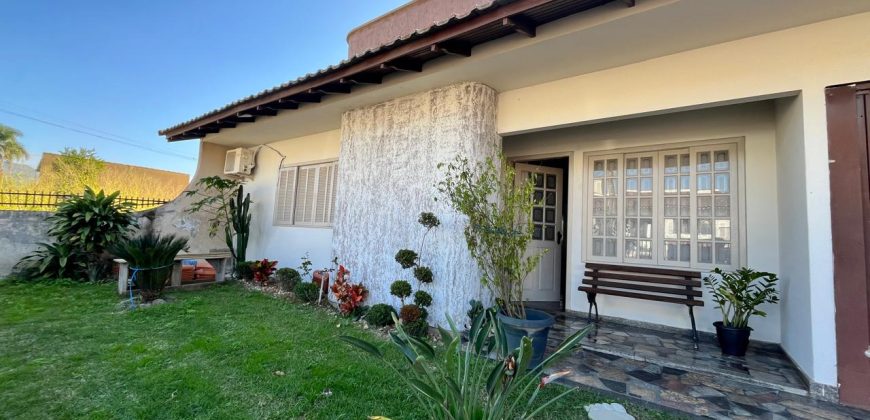 Casa ampla Humaitá de cima