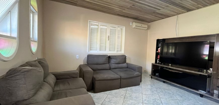 Casa à venda – Centro Gravatal