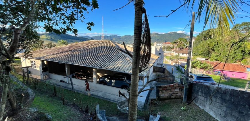 Casa à venda – Centro Gravatal