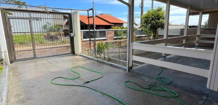 Casa à Venda  – Praia do Camacho