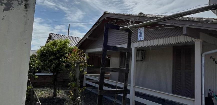 Casa à Venda  – Praia do Camacho