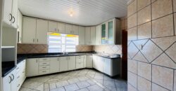 Casa à venda em Capivari de Baixo, Rua da Liberdade – Bairro Santa Lúcia