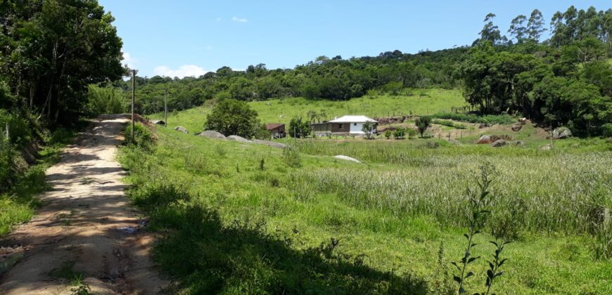 Sítio à Venda – 2,1 Hectares