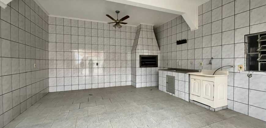 Casa a venda – Centro Tubarão