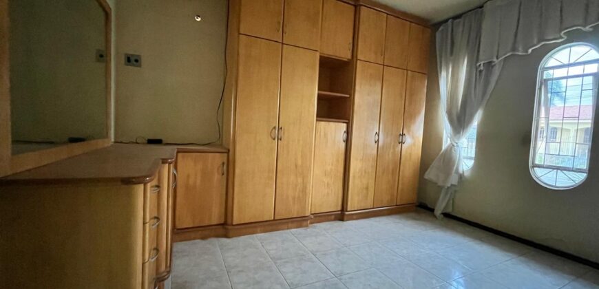 Casa a venda – Centro Tubarão