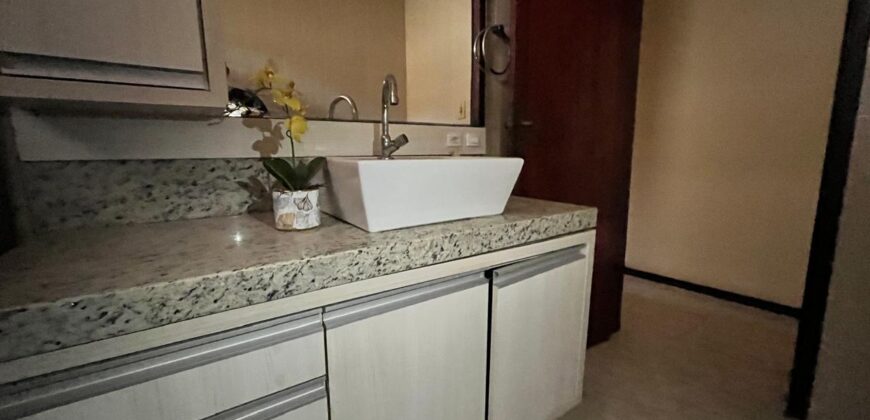 Casa a venda – Centro Tubarão