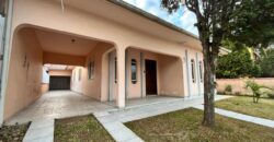 Casa a venda – Centro Tubarão