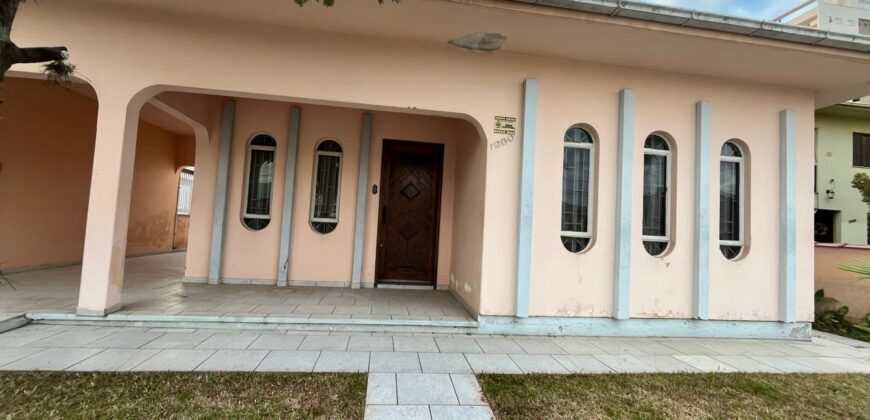 Casa a venda – Centro Tubarão