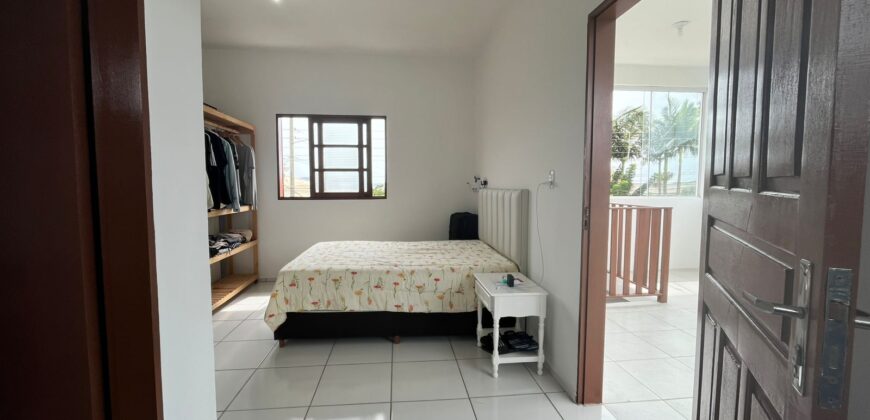 Casa à venda em Pescaria Brava