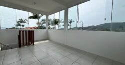 Casa à venda em Pescaria Brava