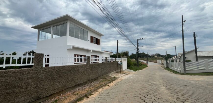 Casa à venda em Pescaria Brava