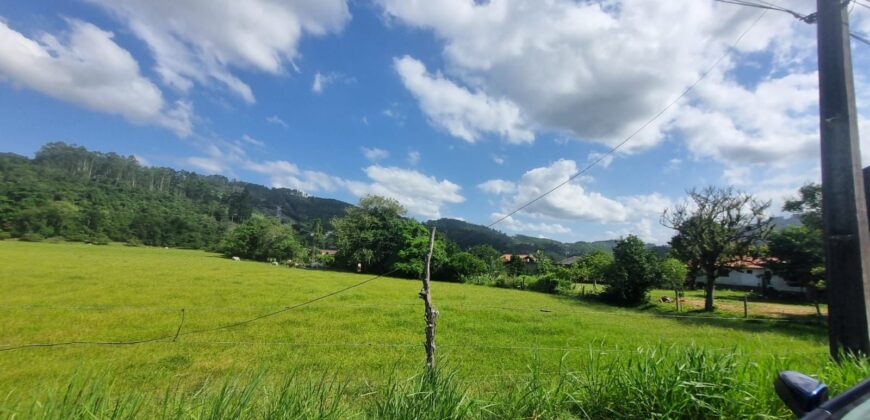 Terreno amplo- Bairro KM 60, Tubarão