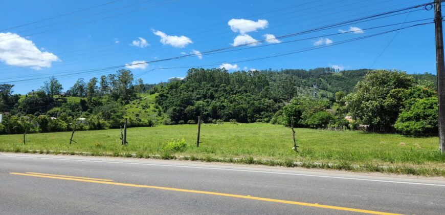 Terreno amplo- Bairro KM 60, Tubarão