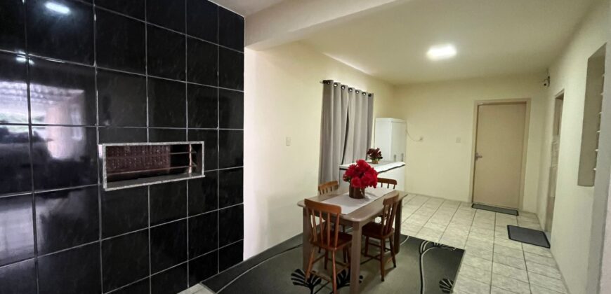 Casa à venda no Centro de Gravatal/SC