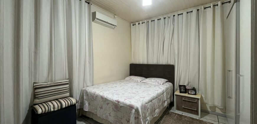 Casa à venda no Centro de Gravatal/SC