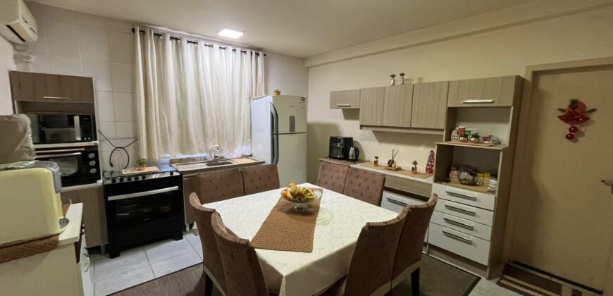 Casa à venda no Centro de Gravatal/SC