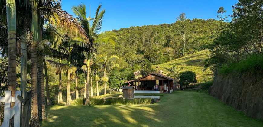 Sítio encantador na Guarda Margem Direita