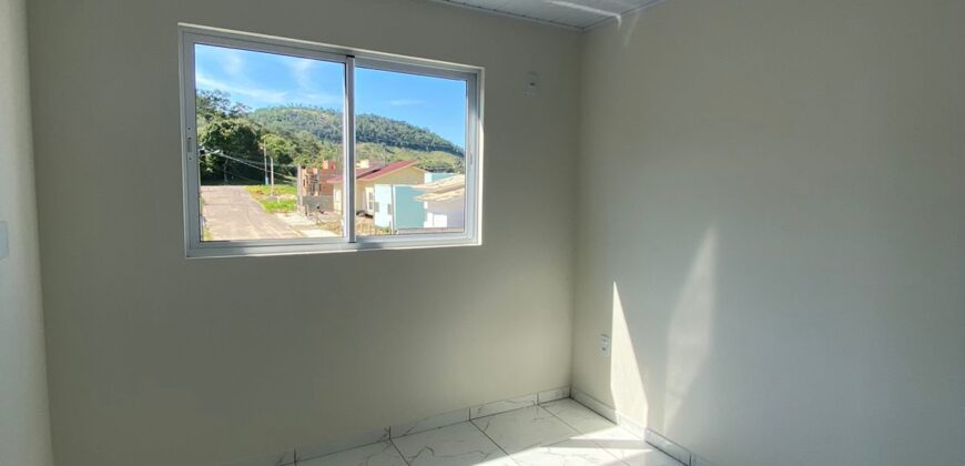 Casa tipo sobrado á venda em Capivari de Baixo – SC