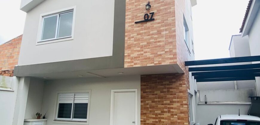 Casa tipo sobrado á venda em Capivari de Baixo – SC
