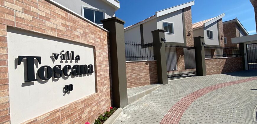 Casa tipo sobrado á venda em Capivari de Baixo – SC