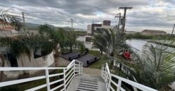 Apartamento à venda em Mar Grosso – Laguna