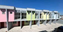 Sobrado Geminado à Venda em Pescaria Brava