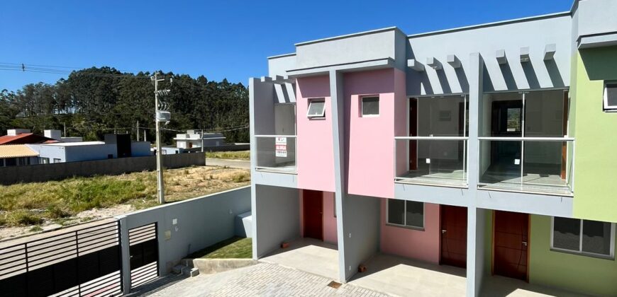 Sobrado Geminado à Venda em Pescaria Brava