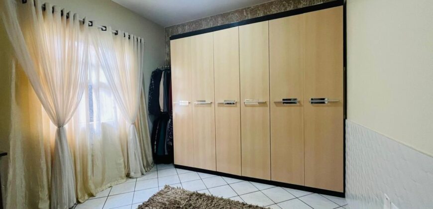 Casa à venda em Capivari de Baixo