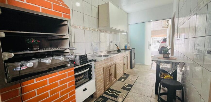 Casa à venda em Capivari de Baixo