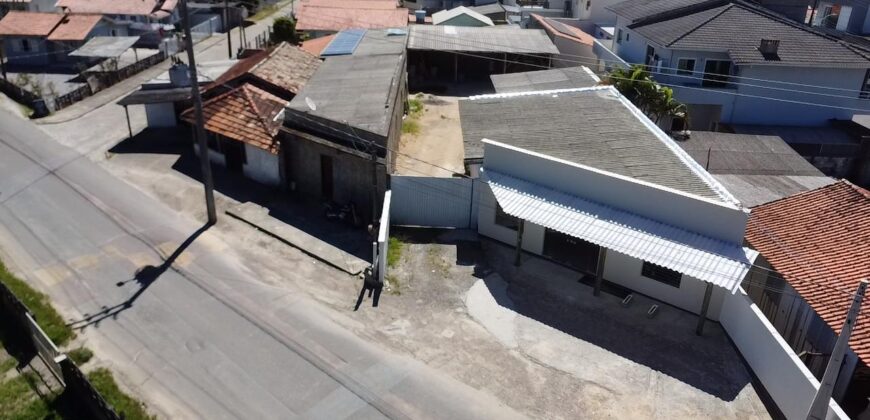 Sala comercial à venda em Tubarão, Rua Adolfo Corrêa -Passo do Gado