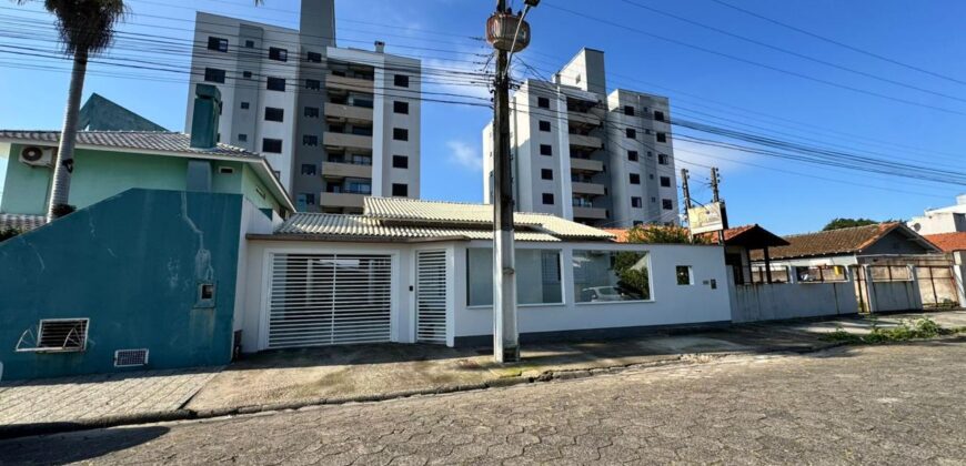 Casa à venda – Morrotes, Tubarão