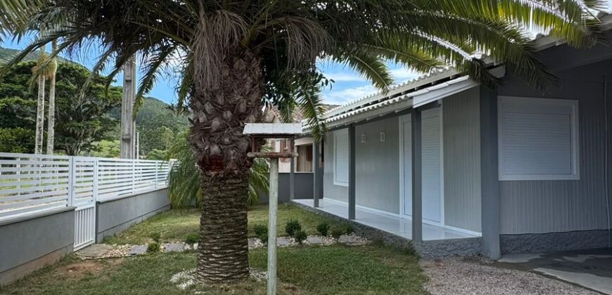  Casa à venda – Pescaria Brava – KM 37