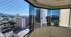 Apartamento à venda no Centro de Tubarão