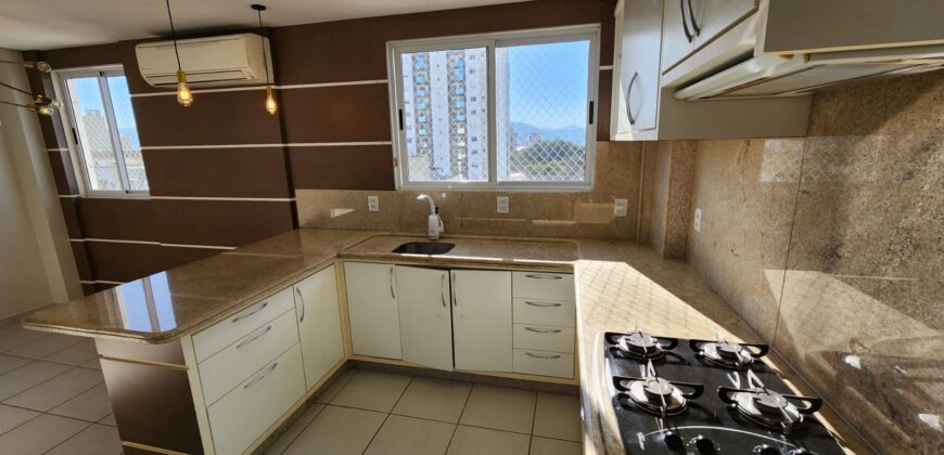 Apartamento à venda no Centro de Tubarão