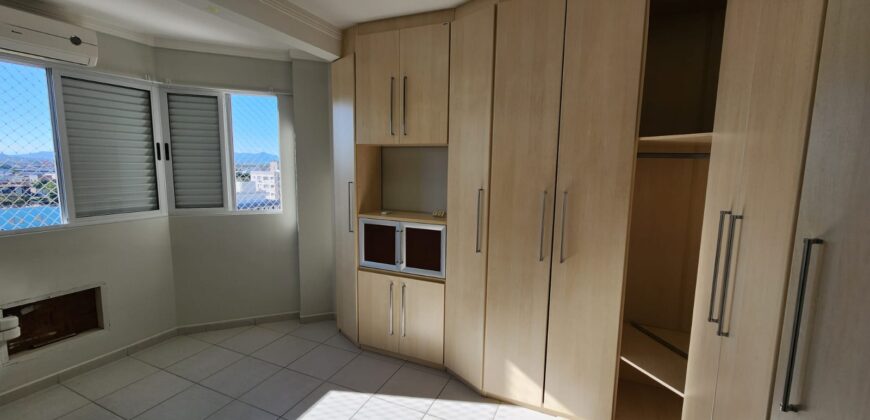 Apartamento à venda no Centro de Tubarão