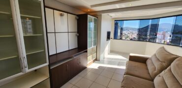 Apartamento à venda no Centro de Tubarão