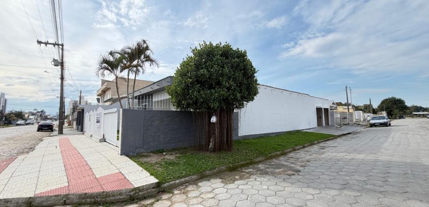 Casa à venda no bairro Santo Antônio de Pádua, Tubarão