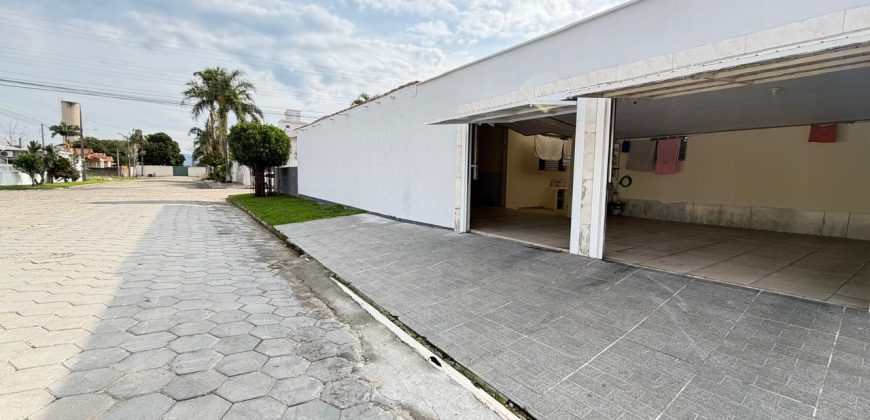 Casa à venda no bairro Santo Antônio de Pádua, Tubarão