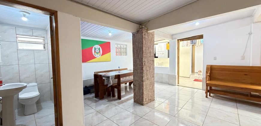 Casa à venda no bairro Santo Antônio de Pádua, Tubarão