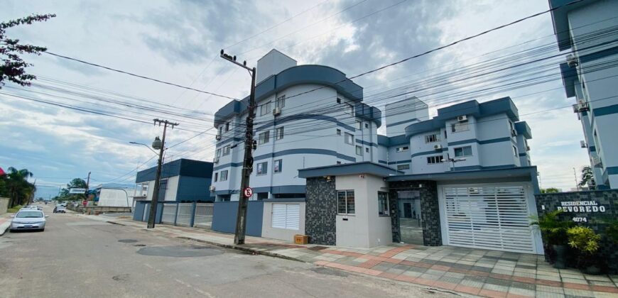Apartamento à venda no bairro Revoredo
