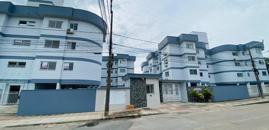 Apartamento à venda no bairro Revoredo
