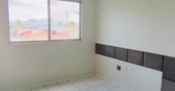 Apartamento à venda no bairro Revoredo