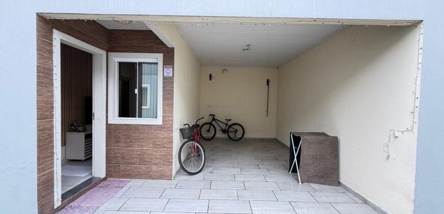 Casa geminada à venda no bairro São clemente, Tubarão