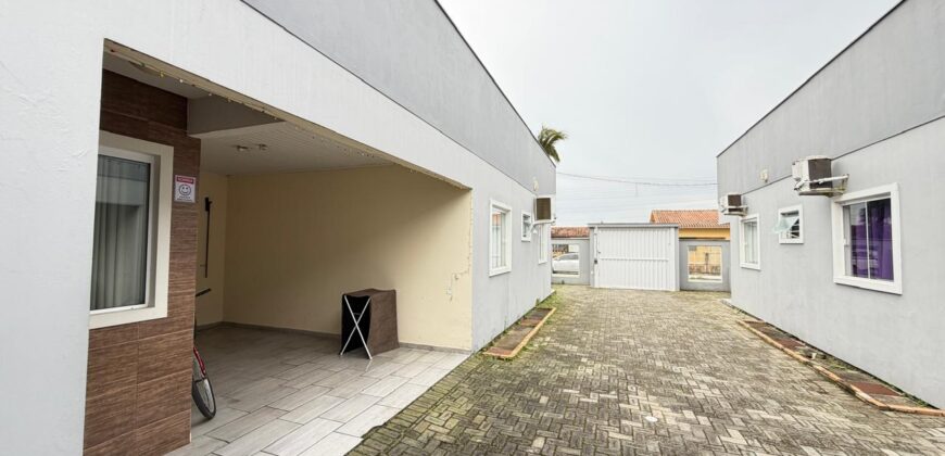 Casa geminada à venda no bairro São clemente, Tubarão